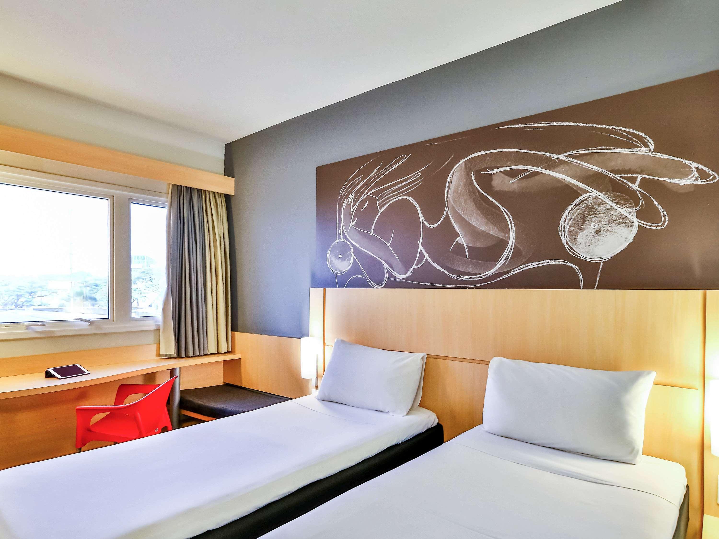 Ibis Goiania Hotel Exterior photo