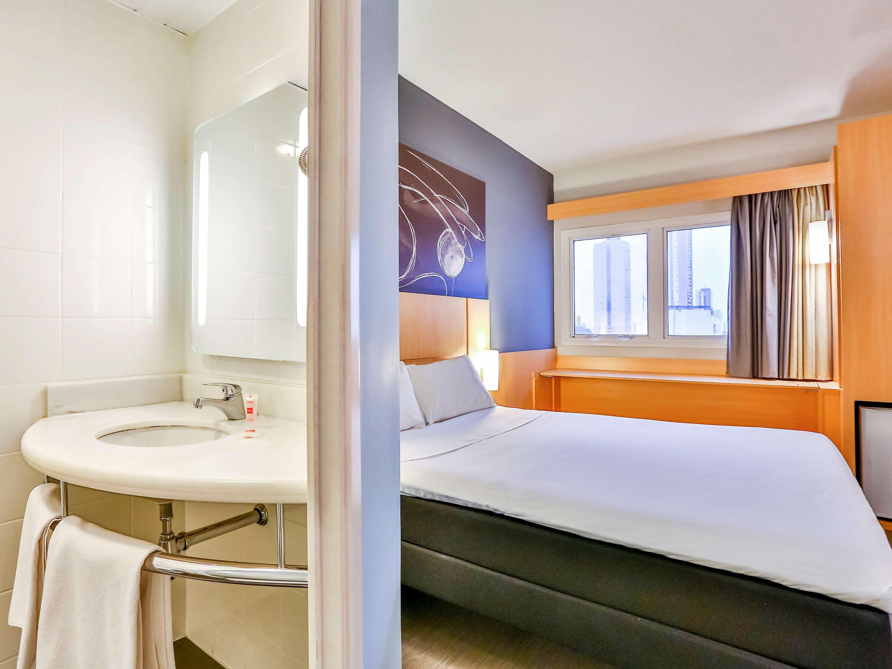 Ibis Goiania Hotel Exterior photo